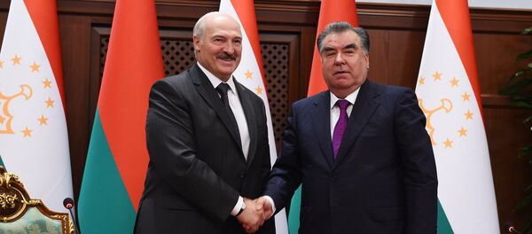 лидеры Беларуси и Таджикистана Александр Лукашенко и Эмомали Рахмон - Sputnik Беларусь
