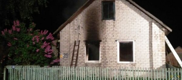 Последствия пожара в доме в городе Круглое - Sputnik Беларусь