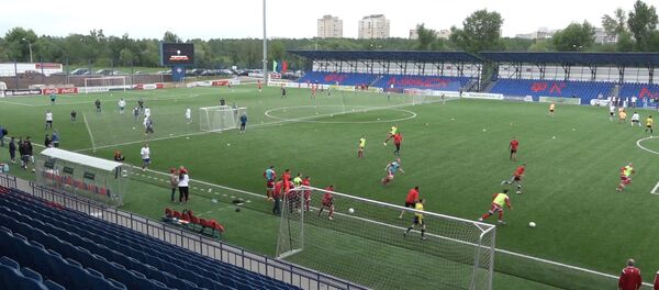 Международный турнир по мини-футболу на траве Кубок Посольства Российской Федерации в Республике Беларусь - Sputnik Беларусь