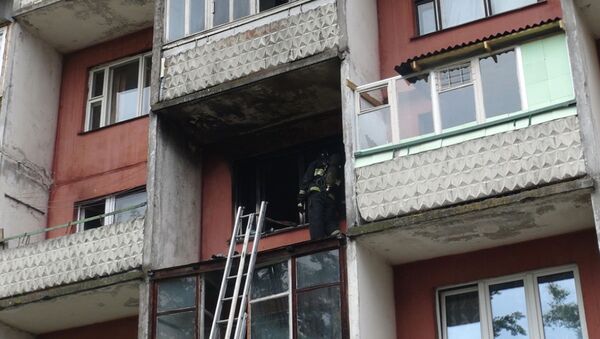 На пожаре в общежитии спасены 8 человек, 60 человек эвакуировано - Sputnik Беларусь