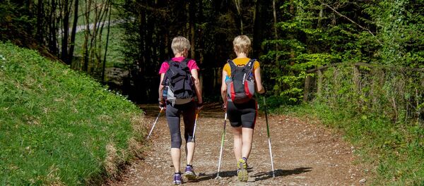 Дистанцию при ходьбе надо постоянно увеличивать - чтобы организм продолжал отвечать на нагрузку а не привыкал к ней - Sputnik Беларусь