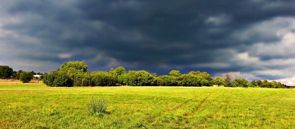 Небо перед грозой, архивное фото - Sputnik Беларусь