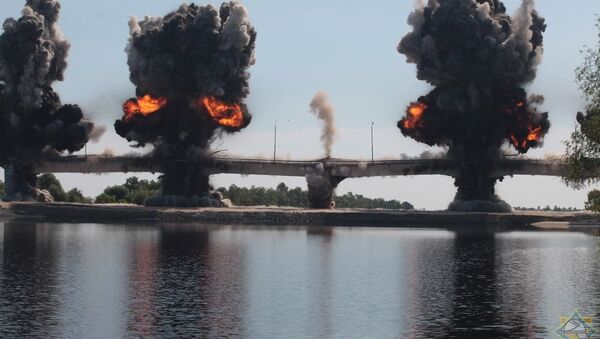 Взрыв моста - Sputnik Беларусь