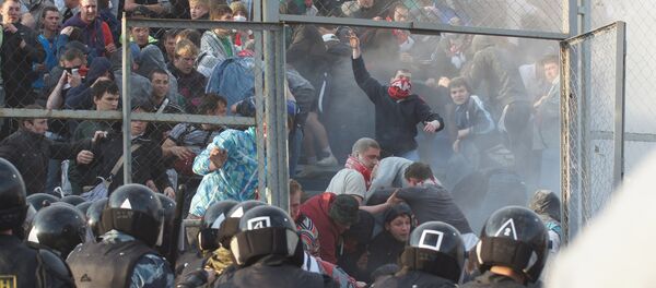 Беспорядки болельщиков - Sputnik Беларусь