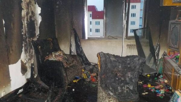 Сгоревшая квартира в Бобруйске, где погибли дети - Sputnik Беларусь