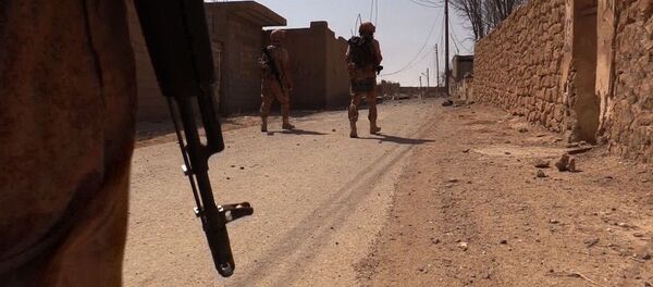 Военнослужащие в городе Дейр-эз-Зор, архивное фото Военнослужащие в городе Дейр-эз-Зор, архивное фото - Sputnik Беларусь