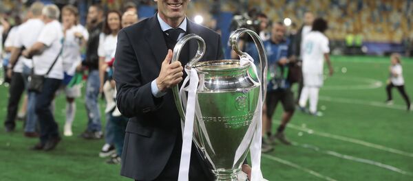 Главный тренер ФК Реал Мадрид Зинедин Зидан радуется победе в финальном матче Лиги чемпионов - Sputnik Беларусь