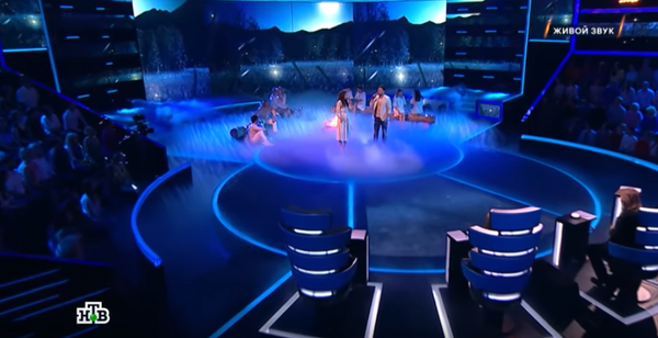 Тысячы чалавек дзякуюць ў каментарах 16-гадовую дзяўчыну за шыкоўнае выкананне песні Зачарованная. Тысячы чалавек дзякуюць ў каментарах 16-гадовую дзяўчыну за шыкоўнае выкананне песні Зачарованная. - Sputnik Беларусь