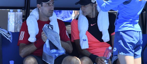 Австрийский теннисист Филипп Освальд (слева) и белорус Максим Мирный - Sputnik Беларусь