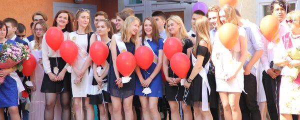 Последний звонок в гимназии №12 Минска - Sputnik Беларусь