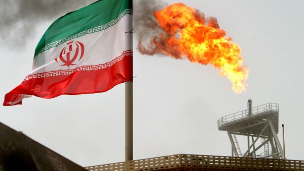 Добыча нефти в Иране - Sputnik Беларусь