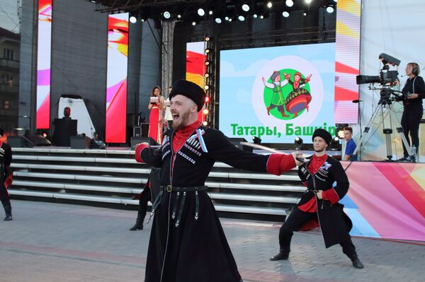 Фестиваль национальных культур проходит уже в 12-й раз в Гродно Фестиваль национальных культур проходит уже в 12-й раз в Гродно - Sputnik Беларусь