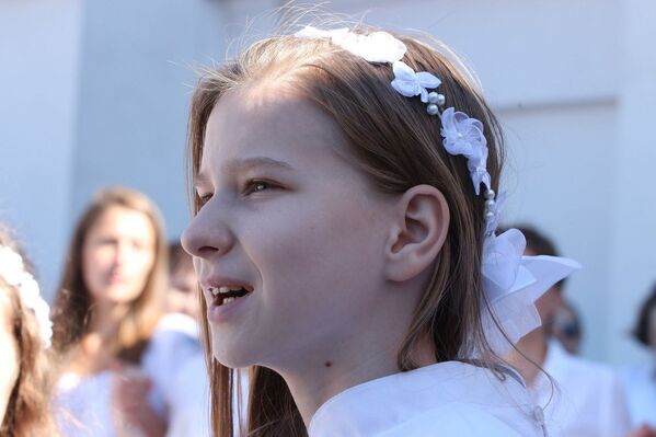 Дети пришли в костел на один из главных католических праздников - Sputnik Беларусь