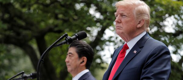 Пресс-конференции Дональда Трампа в Вашингтоне с премьер-министром Японии Синдзо Абэ - Sputnik Беларусь