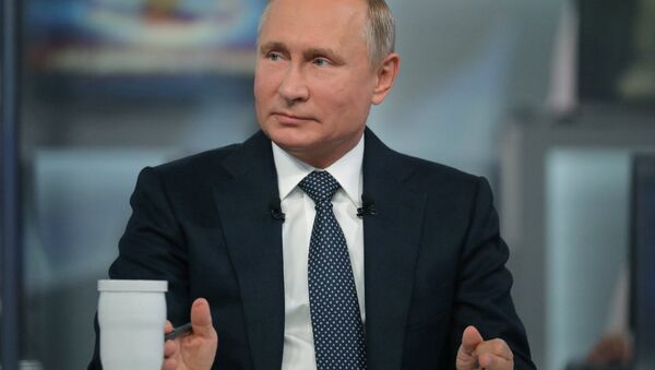 Прямая линия с президентом России Владимиром Путиным - Sputnik Беларусь