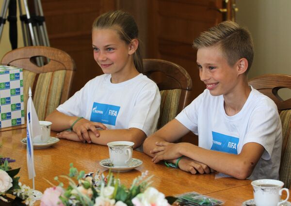 Ксения Яцынович из Молодечно и минчанин Иван Лозюк  - Sputnik Беларусь