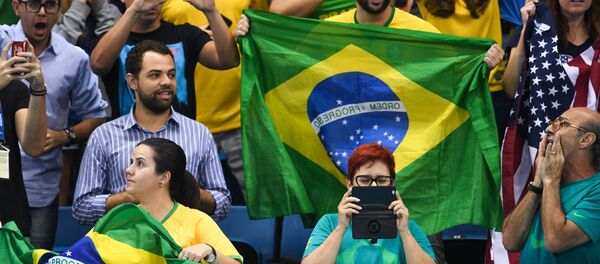 Болельщики сборной Бразилии поддерживают своих спортсменов - Sputnik Беларусь