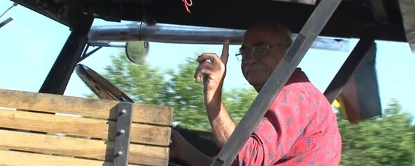 Немецкий болельщик Губерт Вирт Немецкий болельщик Губерт Вирт - Sputnik Беларусь