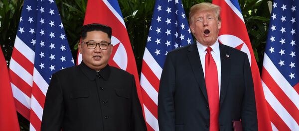 Ким Чен Ын и Дональд Трамп - Sputnik Беларусь