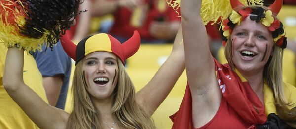 Болельщицы сборной Бельгии по футболу, архивное фото - Sputnik Беларусь