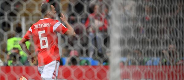 Денис Черышев, забивший четвертый гол в ворота сборной Саудовской Аравии - Sputnik Беларусь