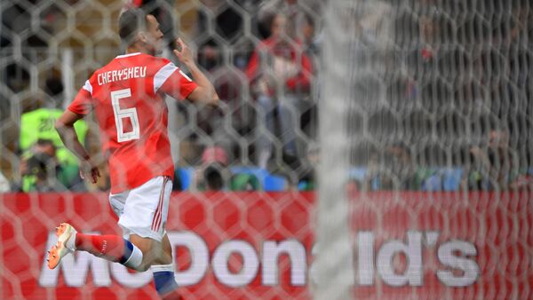 Денис Черышев, забивший четвертый гол в ворота сборной Саудовской Аравии - Sputnik Беларусь