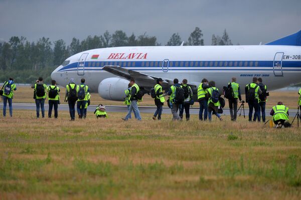 Участники споттинг-сессии не боялись ни дождя, ни ветра - Sputnik Беларусь