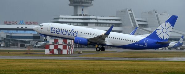 Самалёт Belavia у Нацыянальным аэрапорце Мінск - Sputnik Беларусь