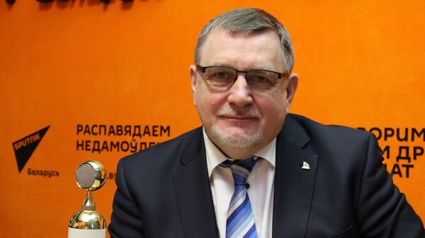 Председатель Республиканского общественного объединения Белая Русь, сенатор Геннадий Давыдько  - Sputnik Беларусь