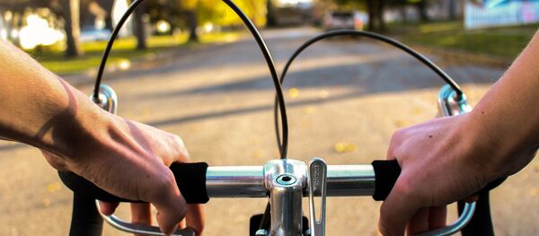 Велосипедист, архивное фото Велосипедист, архивное фото - Sputnik Беларусь