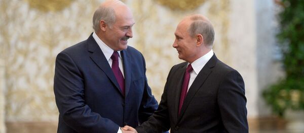 Президент Беларуси Александр Лукашенко и президент России Владимир Путин Президент Беларуси Александр Лукашенко и президент России Владимир Путин - Sputnik Беларусь