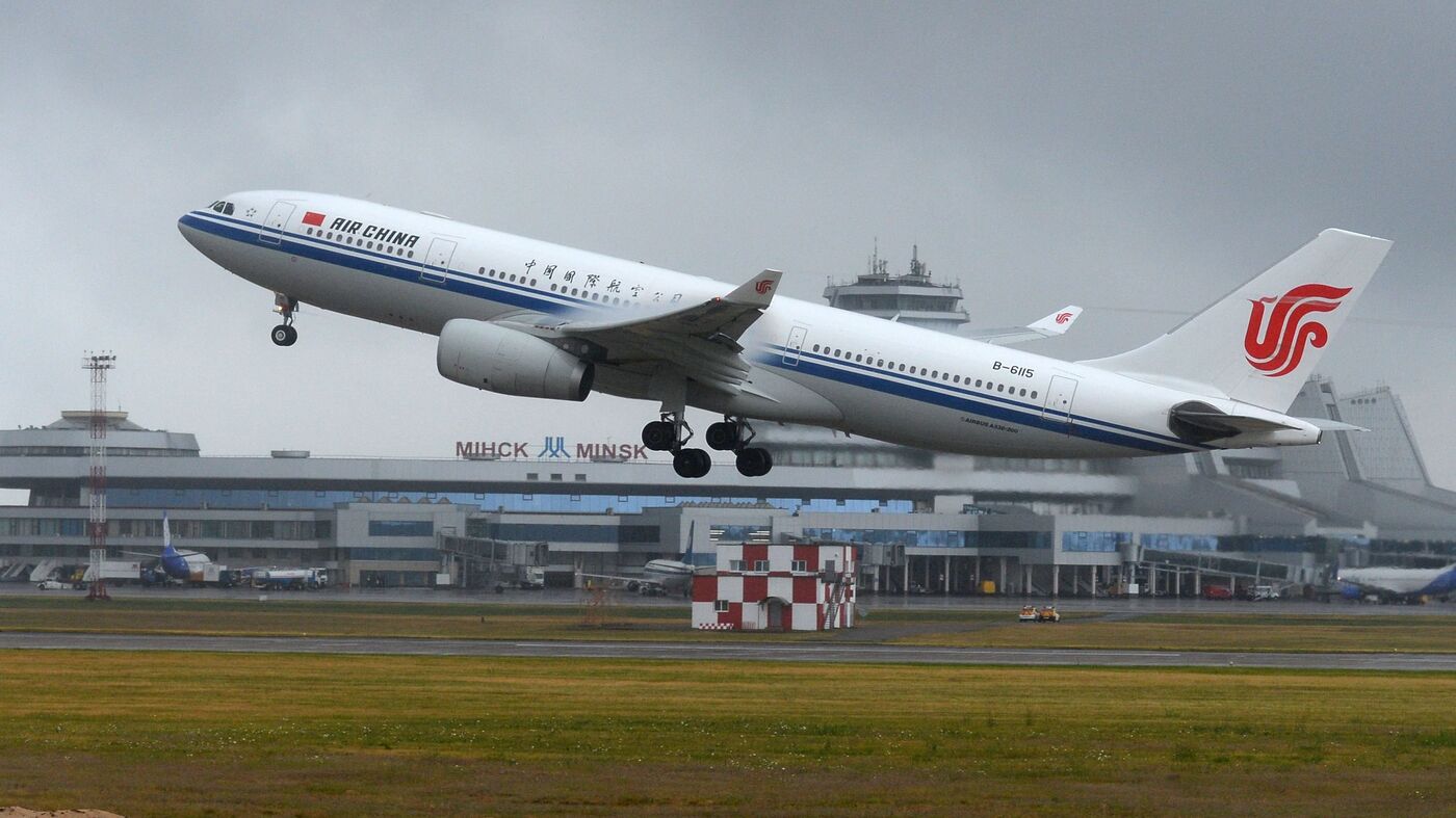 Air China возобновляет полеты в Минск – узнали все, в том числе и цены -  30.06.2022, Sputnik Беларусь