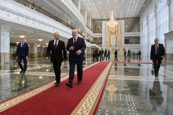 Президент РФ Владимир Путин и президент Беларуси Александр Лукашенко - Sputnik Беларусь