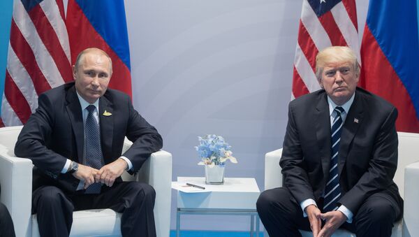 Президент РФ Владимир Путин и президент США Дональд Трамп - Sputnik Беларусь