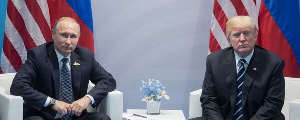 Президент РФ Владимир Путин и президент США Дональд Трамп, архивное фото - Sputnik Беларусь