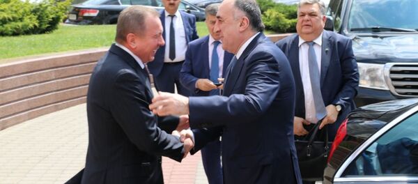 Министры иностранных дел Беларуси и Азербайджана Владимир Макей (слева) и Эльмар Мамедъяров Министры иностранных дел Беларуси и Азербайджана Владимир Макей (слева) и Эльмар Мамедъяров - Sputnik Беларусь