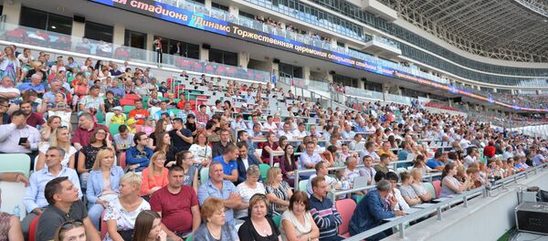 Трибуны на церемонии открытия Динамо практически заполнены - Sputnik Беларусь