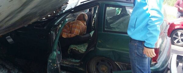 Водитель Volkswagen на которого наехала БМП - Sputnik Беларусь