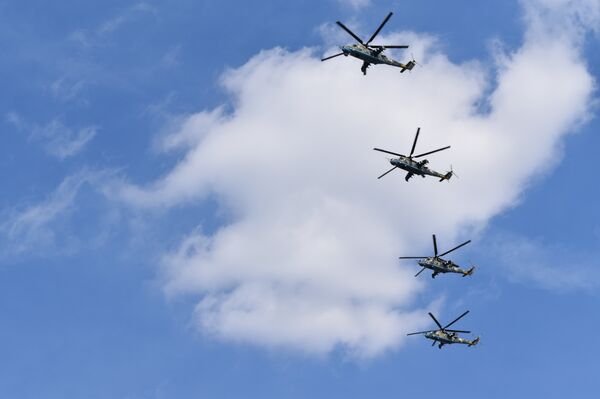 Звено боевых вертолетов Ми-24 - Sputnik Беларусь