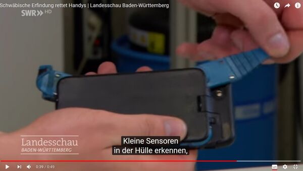 Немецкий студент изобрел подушку безопасности для смартфонов - Sputnik Беларусь