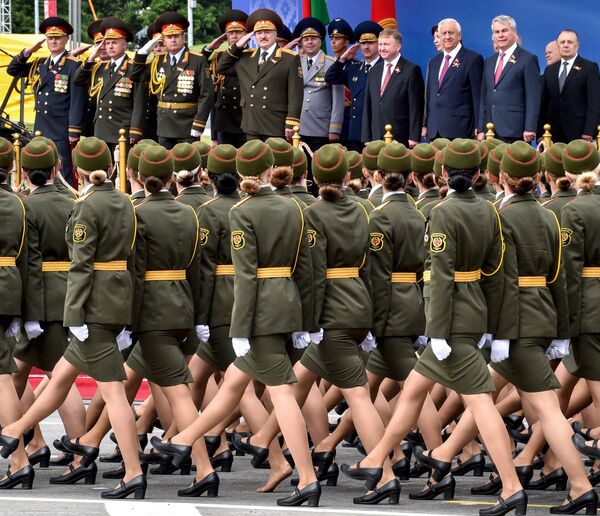 Парад в Минске Парад в Минске - Sputnik Беларусь