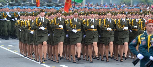 Женская часть парада - Sputnik Беларусь