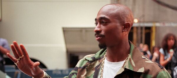 Американский рэпер Тупак Шакур Американский рэпер Тупак Шакур - Sputnik Беларусь