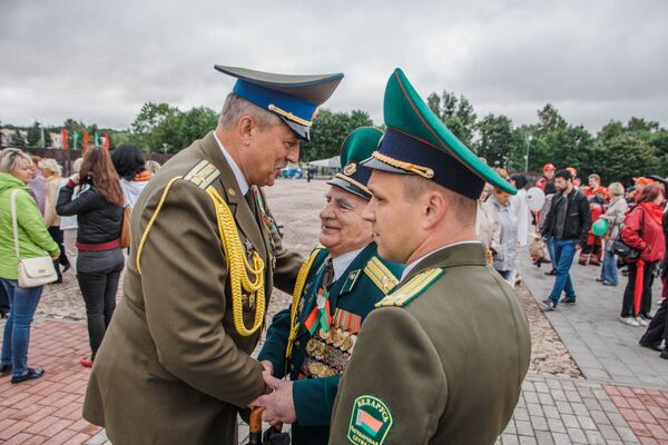 Особые поздравления звучали в адрес ветеранов. - Sputnik Беларусь