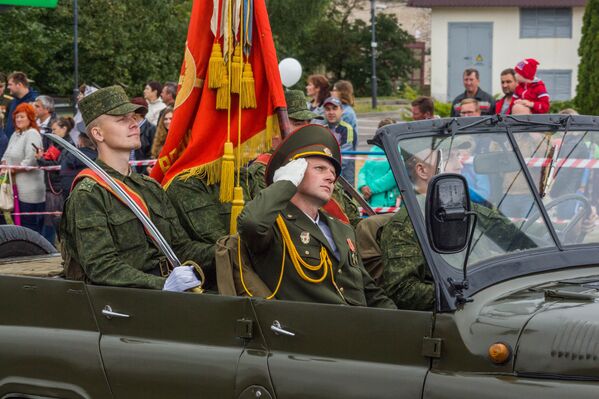 К этому параду военные готовились почти месяц. - Sputnik Беларусь