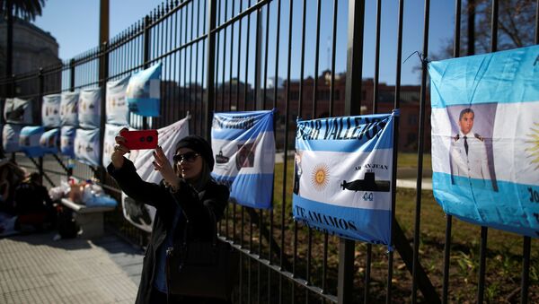 Родственники моряков с подлодки Сан-Хуан устроили акцию у президентского дворца в Аргетине - Sputnik Беларусь