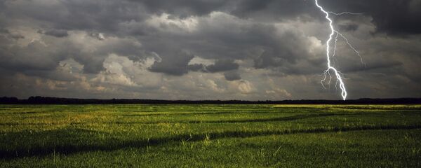 Летняя гроза, архивное фото - Sputnik Беларусь