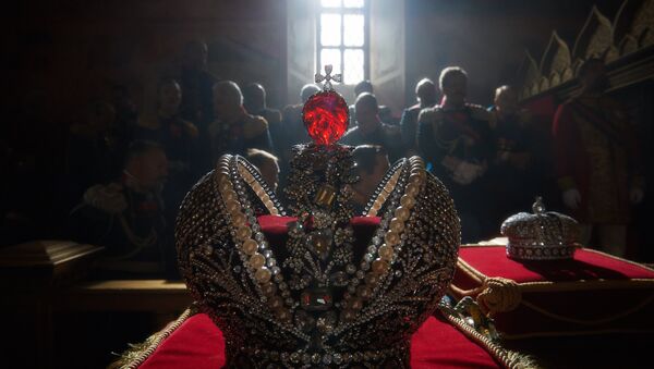 Большая императорская корона, кадр из фильма А. Учителя Матильда - Sputnik Беларусь