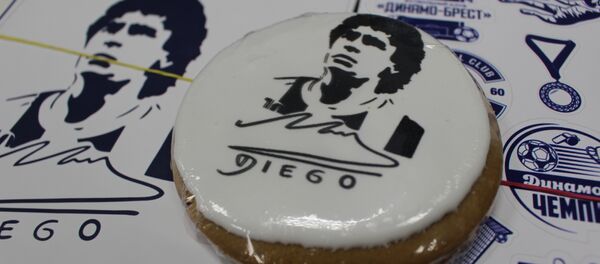 Пернікі з партрэтам Дыега Марадоны - Sputnik Беларусь