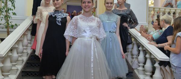 Участницы дефиле в кружевах - Sputnik Беларусь